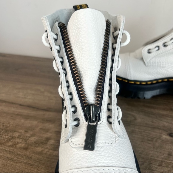 DR. MARTENS NEW Women's Sinclair Leather Platform Boots Size 8 #524 - Picture 6 of 9